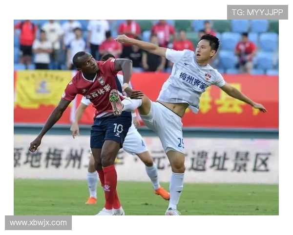 成都篮球队在全国锦标赛积分榜上以74分稳居第一名引发关注 成都篮球队在全国锦标赛积分榜上以74分稳居第一名引发关注