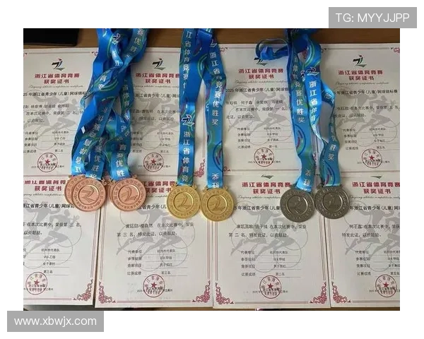 杭州网球队逆袭之路欧锦赛特别报道展现拼搏精神与团队力量 杭州网球队逆袭之路欧锦赛特别报道展现拼搏精神与团队力量