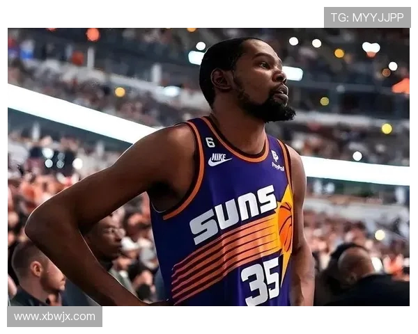 杜兰特与拉文的巅峰对决谁能在赛场上笑到最后 杜兰特与拉文的巅峰对决谁能在赛场上笑到最后