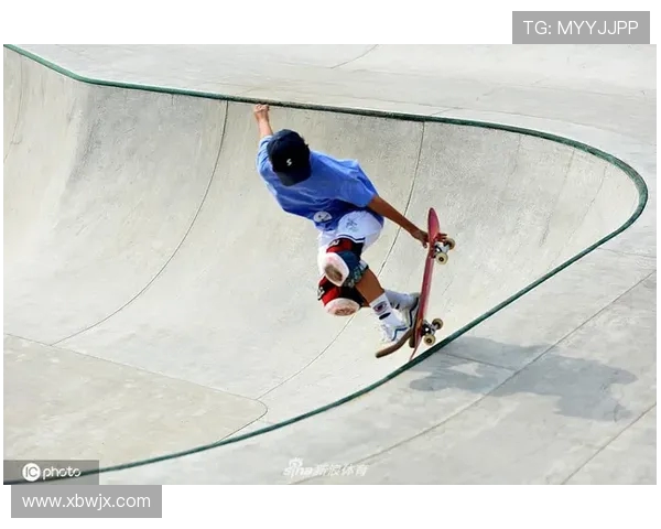 上海攀岩队在世界滑板锦标赛中的团队协作展现出色表现与潜力分析 上海攀岩队在世界滑板锦标赛中的团队协作展现出色表现与潜力分析