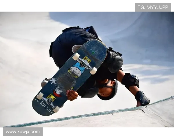 南京极限运动队在滑板精英赛中的卓越表现与实力分析 南京极限运动队在滑板精英赛中的卓越表现与实力分析